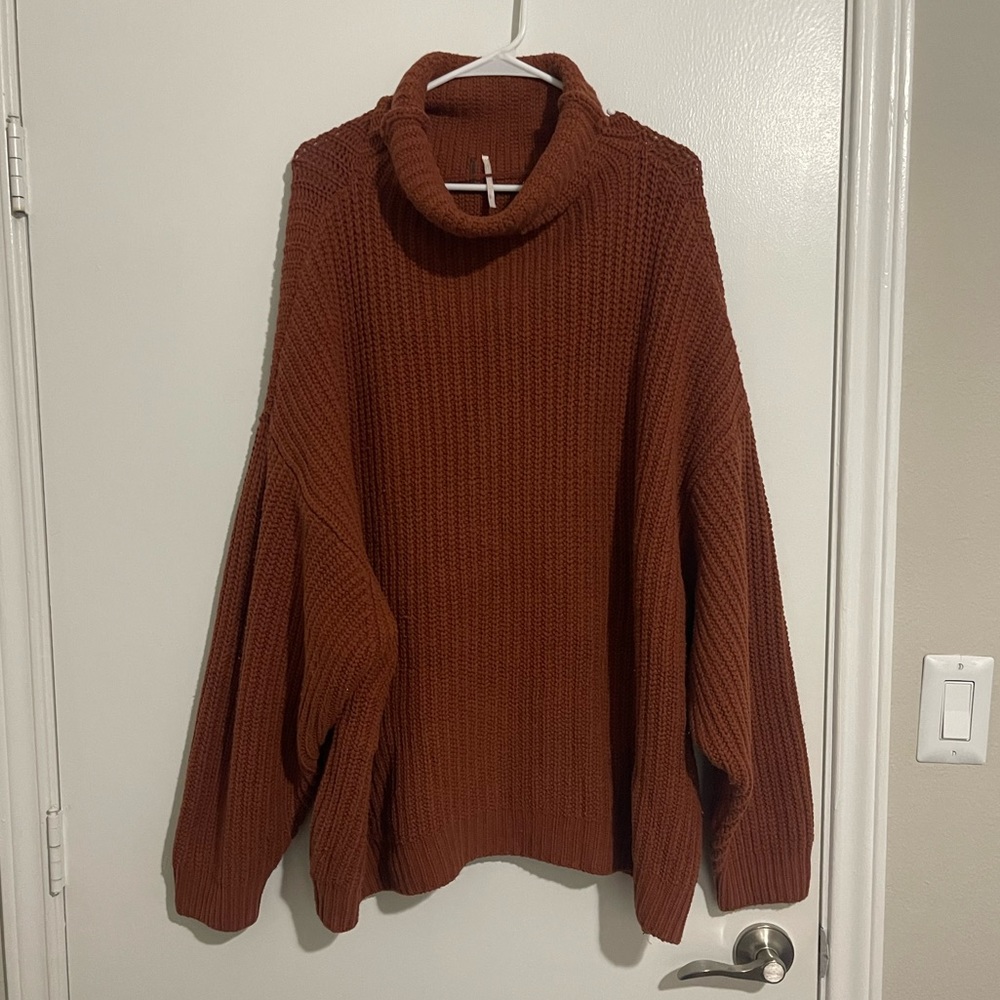 Free People Burnt Orange Chunky Turtleneck Sweater. Size Large.